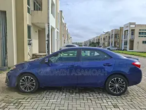 Toyota Corolla S 4dr Sedan (1.8L 4cyl CVT) 2015 Blue