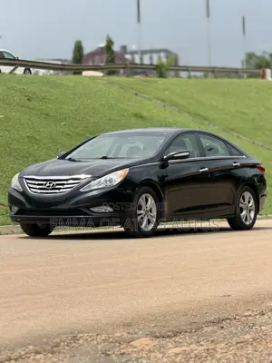 Hyundai Sonata Limited Sedan FWD (2.4L 4cyl 6A) 2012 Black