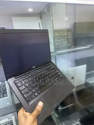 Laptop Dell Latitude 7390 16GB Intel Core i7 SSD 256GB