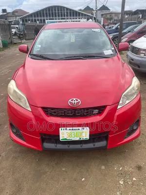 Toyota Matrix Hatchback FWD (1.8L 4cyl 5M) 2008 Red