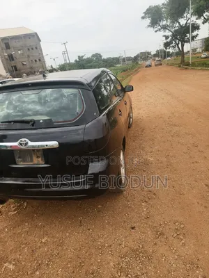 Toyota Matrix Hatchback AWD (1.8L 4cyl 4A) 2005 Black