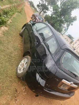 Toyota Matrix Hatchback AWD (1.8L 4cyl 4A) 2005 Black