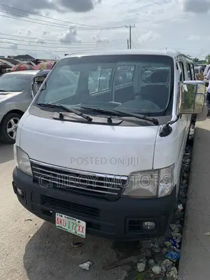 Nissan Caravan (Urvan) 2008 White