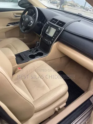 Toyota Camry 2017 Gold