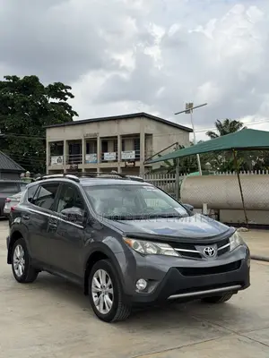 Toyota RAV4 Limited 4dr SUV AWD (2.5L 4cyl 6A) 2014 Gray