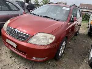 Toyota Avensis Verso 2006 Red