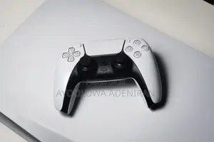 Ps5 Fat Console With 1 Pad, and Internet Access.(With Mk 11 Ps4 Disk)