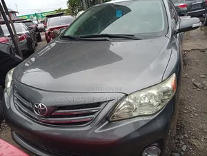 Toyota Corolla 2012 Gray