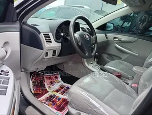 Toyota Corolla 2012 Gray