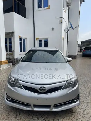 Toyota Camry L 4dr Sedan w/Prod. End 11/13 (2.5L 4cyl 6A) 2014 Silver