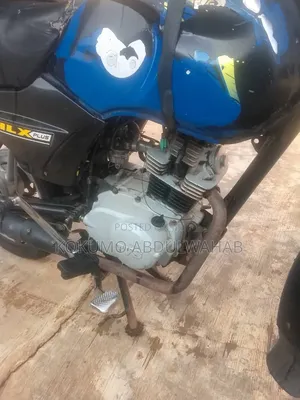 TVS HLX Plus ES 2020 Blue
