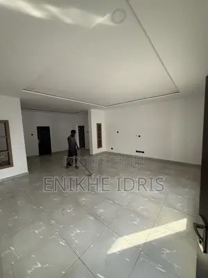 3bdrm Block of Flats in Nut, Lugbe District for rent