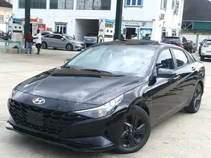 Hyundai Elantra Limited 2022 Black