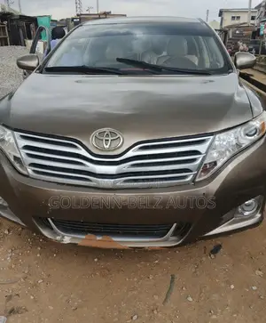 Toyota Venza V6 AWD 2010 Brown