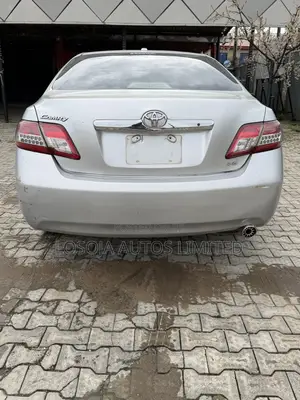 Toyota Camry LE 4dr Sedan (2.4L 4cyl 5A) 2008 Silver