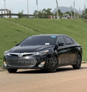 Toyota Avalon XLE Touring 4dr Sedan (3.5L 6cyl 6A) 2015 Black