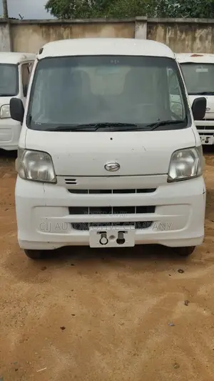Daihatsu Hijet 2010 White