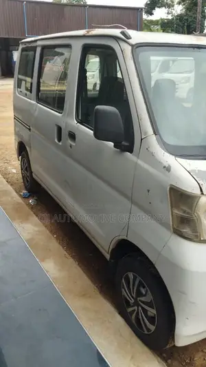 Daihatsu Hijet 2010 White