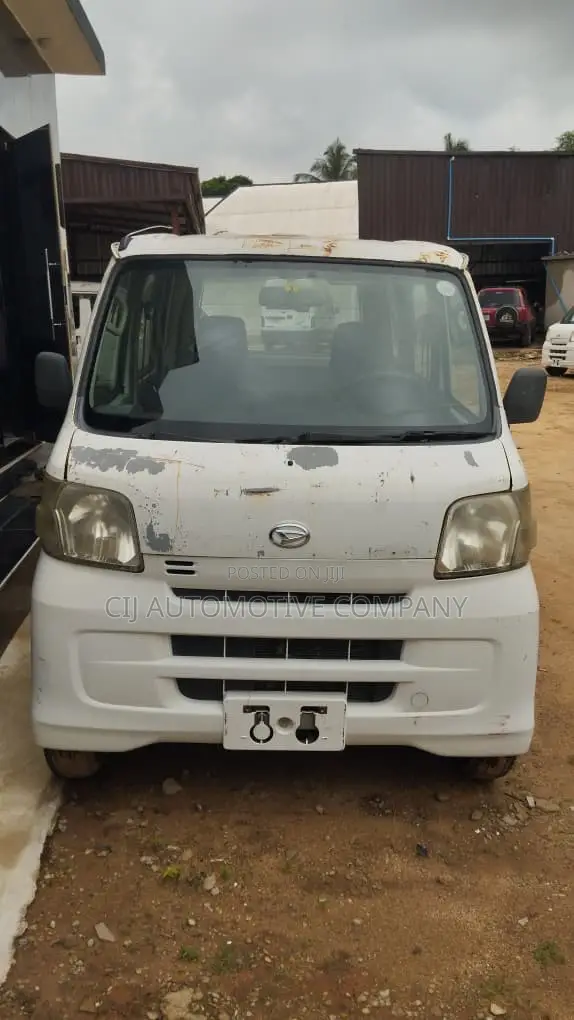 Daihatsu Hijet 2010 White