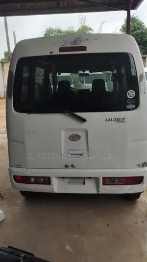 Daihatsu Hijet 2010 White