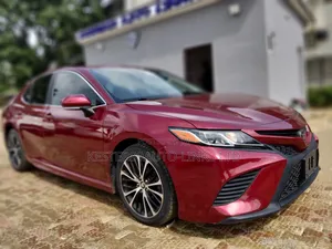 Toyota Camry 2019 Red
