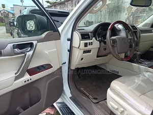 Lexus GX 460 Luxury 2016 White