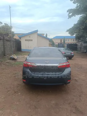 Toyota Corolla LE 4dr Sedan (1.8L 4cyl CVT) 2016 Gray