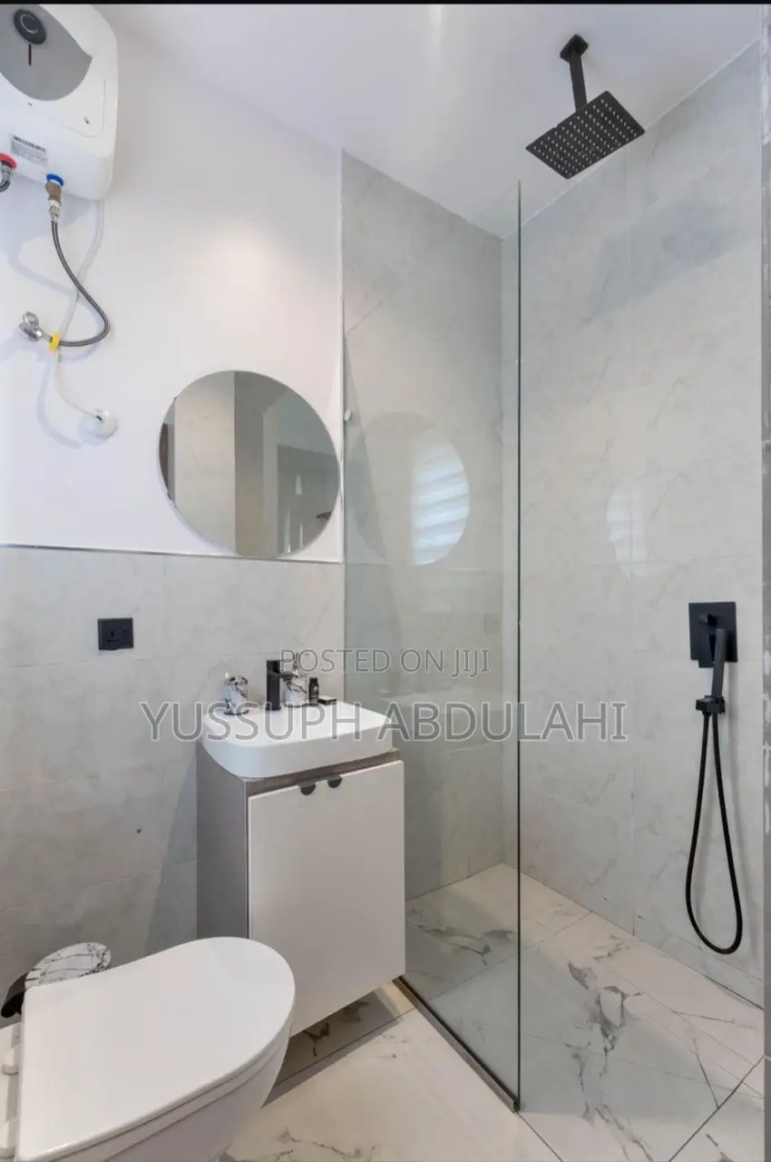 2 Bedrooms Lekki Phase1