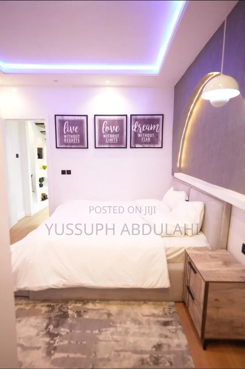 2 Bedrooms Lekki Phase1
