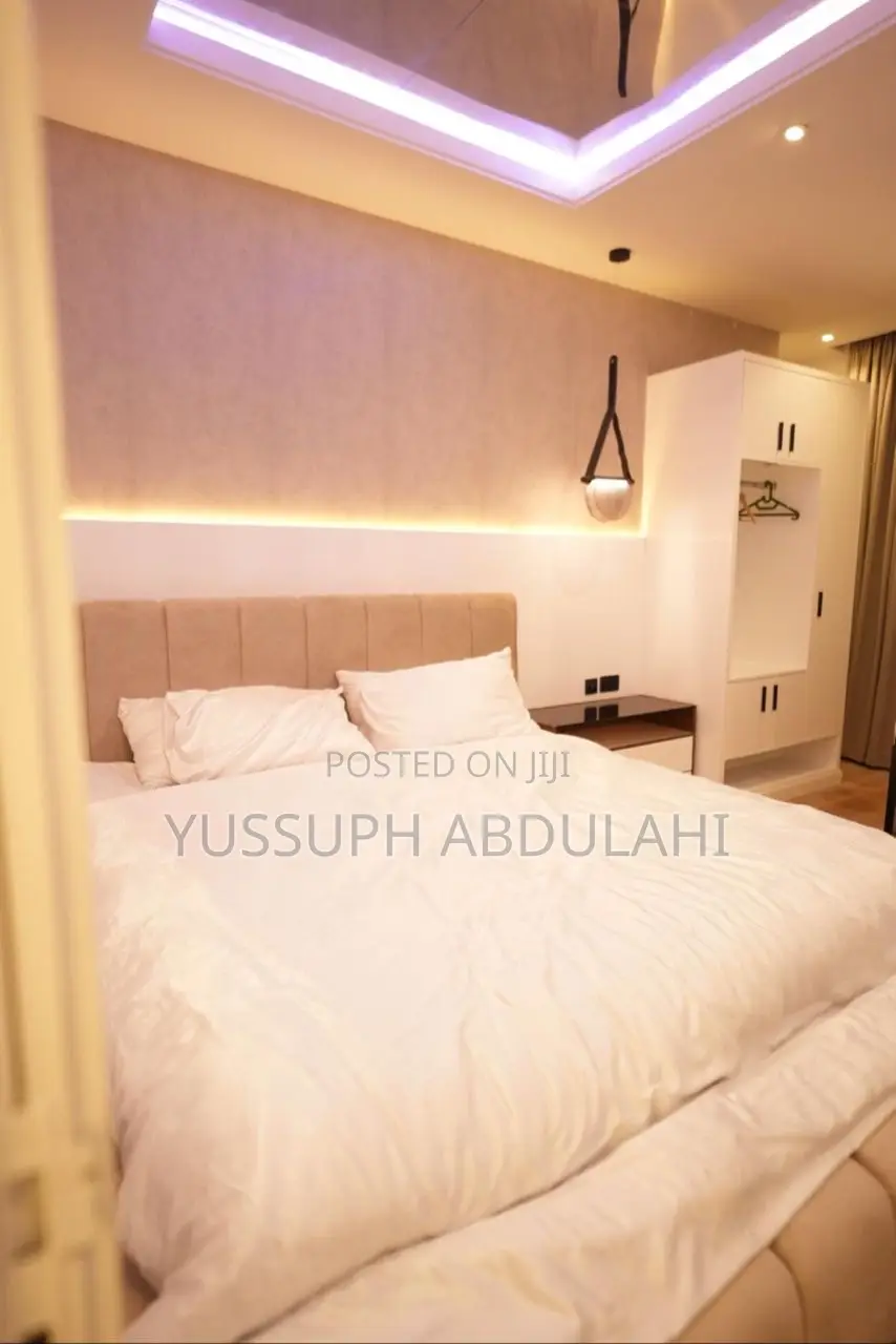 2 Bedrooms Lekki Phase1