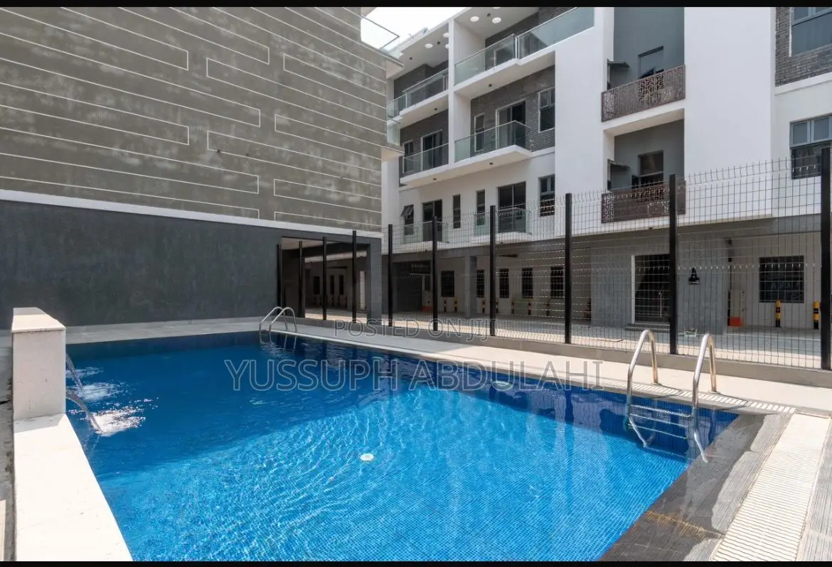 2 Bedrooms Lekki Phase1