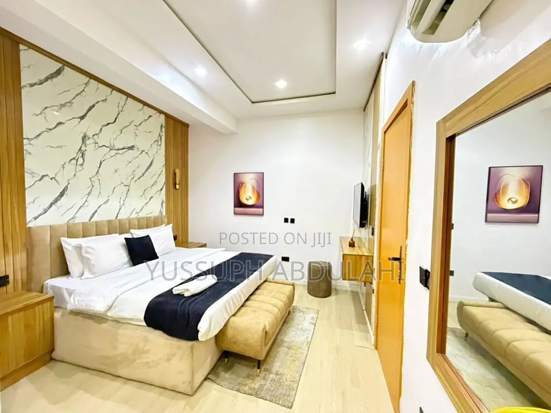 2 Bedrooms Lekki Phase1