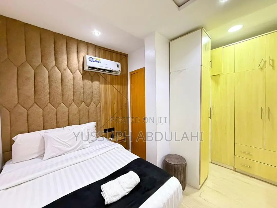 2 Bedrooms Lekki Phase1