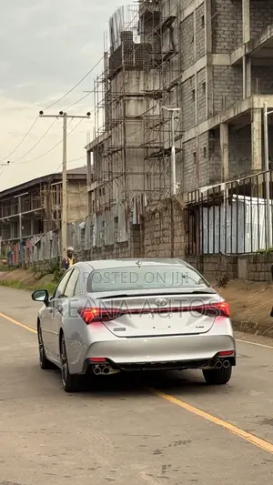 Toyota Avalon XSE 2020 Silver