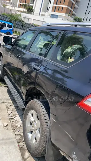 Toyota Land Cruiser Prado 2011 Black