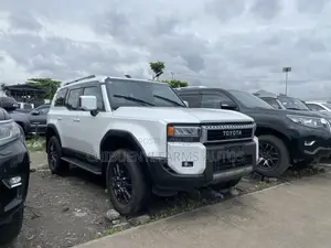 Toyota Land Cruiser Prado 2025 White
