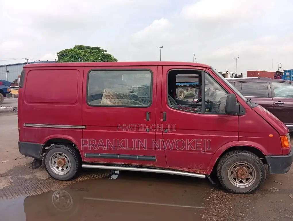 Ford Transit 1997 Red