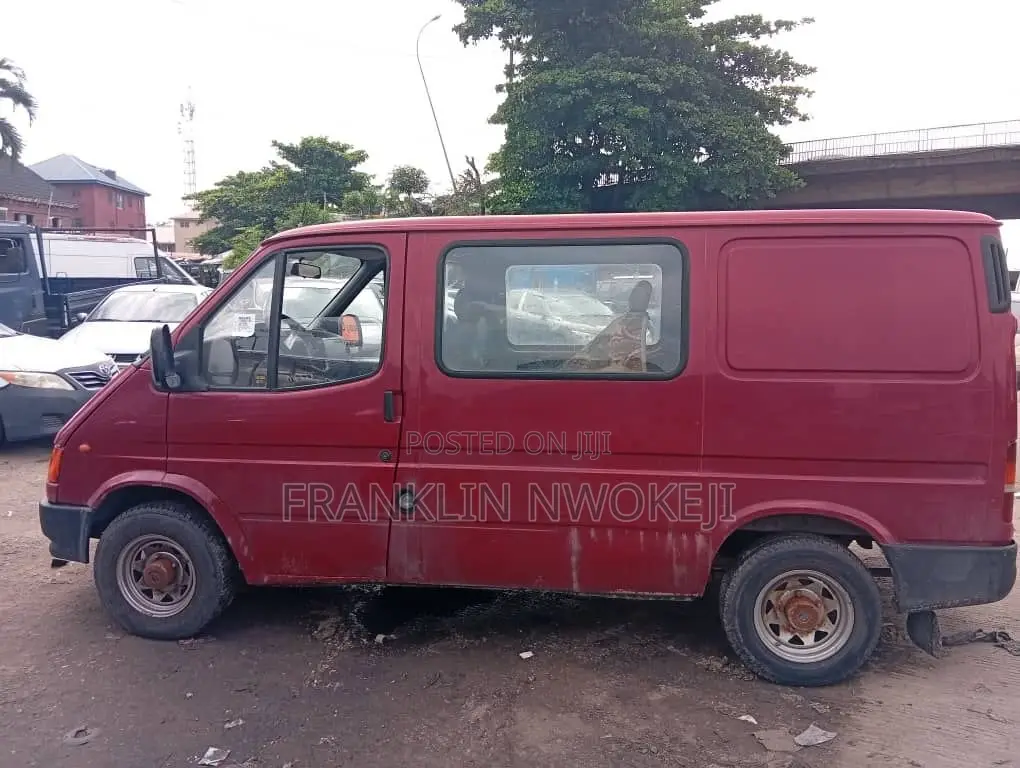 Ford Transit 1997 Red