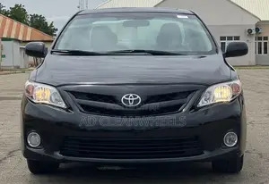 Toyota Corolla LE Special Edition 4dr Sedan (1.8L 4cyl 4A) 2013 Black