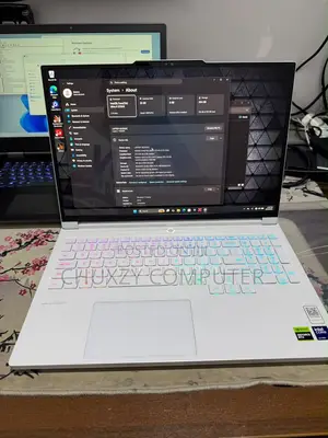 New Laptop Lenovo Legion 7 32GB Intel Core Ultra 9 SSD 1T