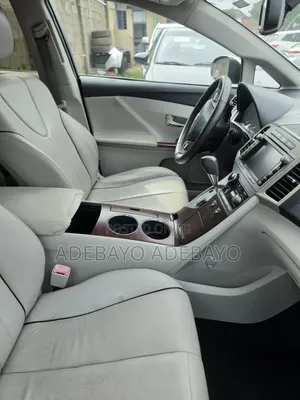 Toyota Venza 2010 White