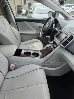 Toyota Venza 2010 White