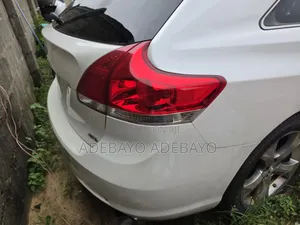 Toyota Venza 2010 White