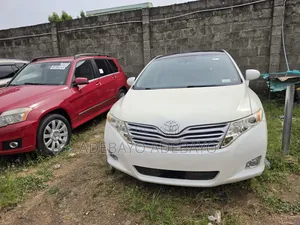 Toyota Venza 2010 White