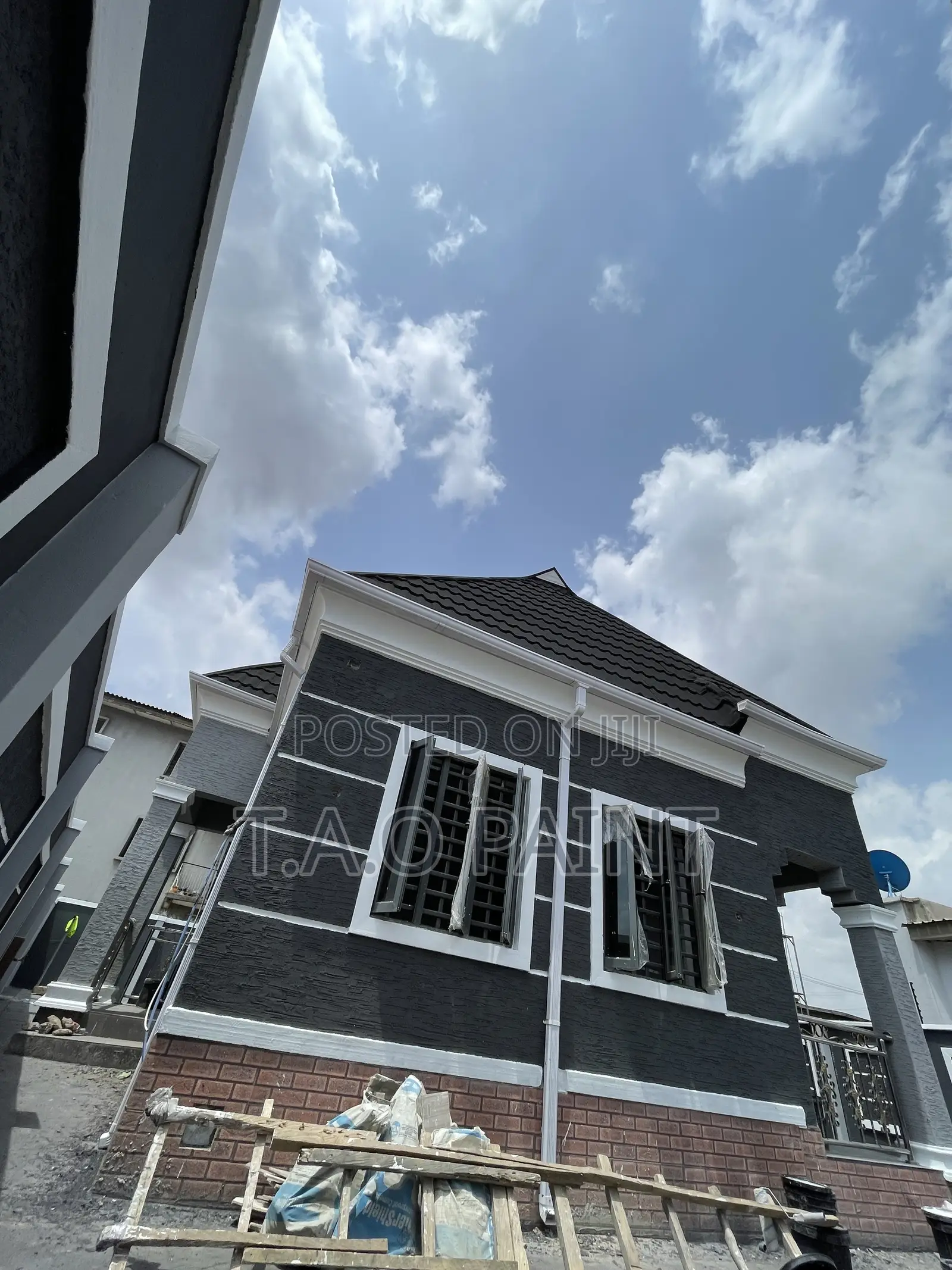 Gravitex Paint