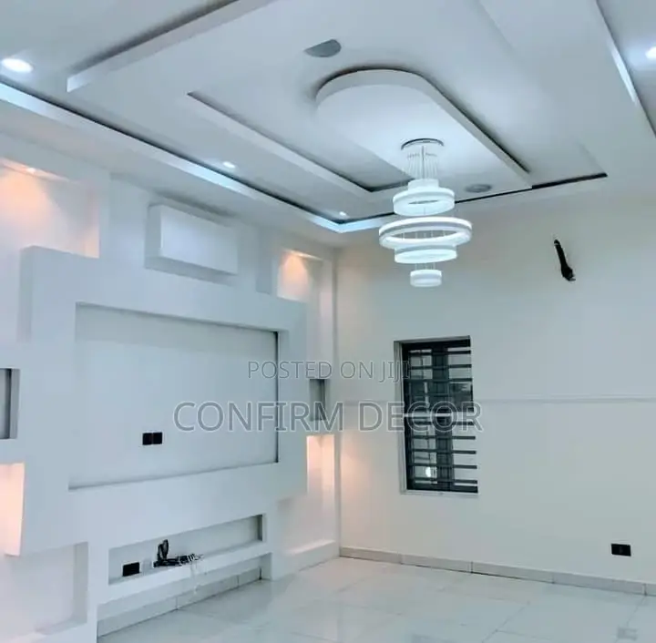 Confirm Decor