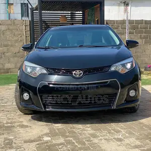 Toyota Corolla 2016 Black