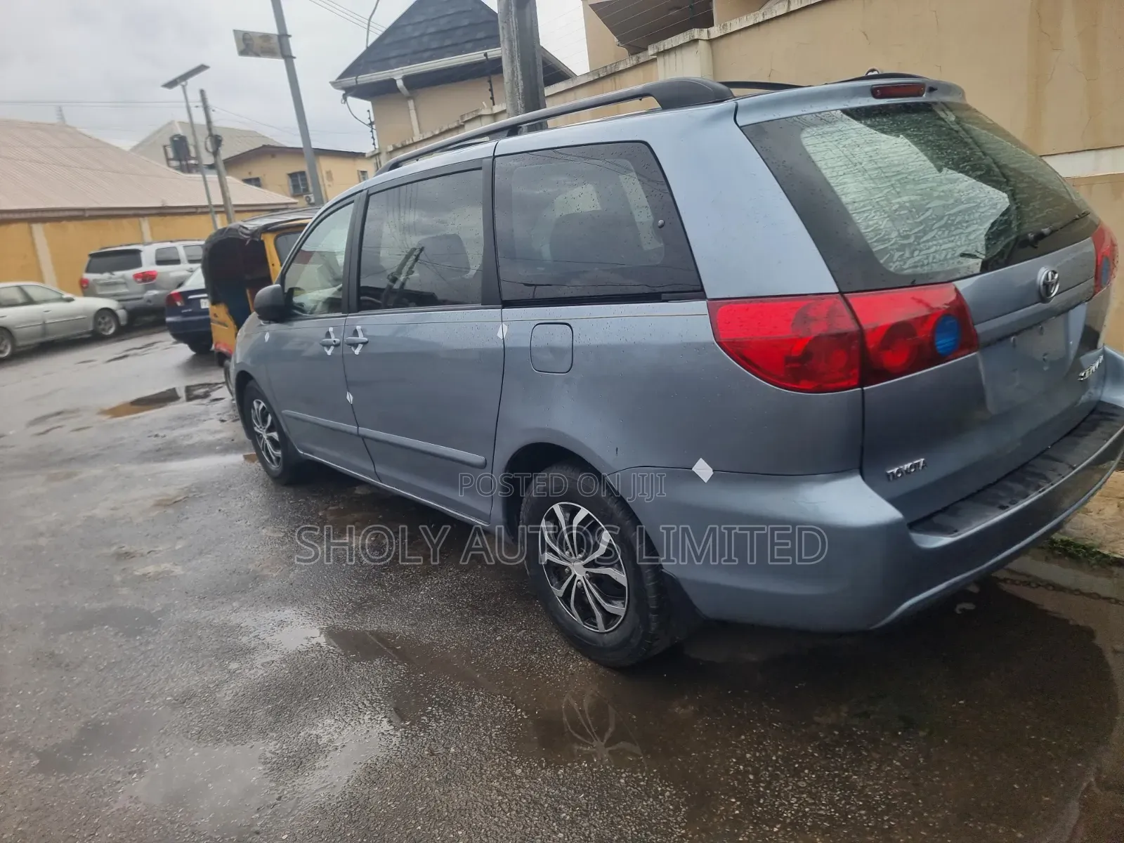 Toyota Sienna 2006 Blue