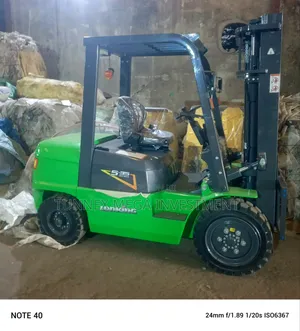 3.5tons Brand New Electric Forklift Available for Sale