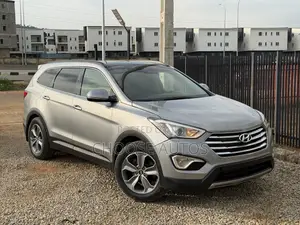 Hyundai Santa Fe Limited 4dr SUV AWD (3.3L 6cyl 6A) 2015 Gray